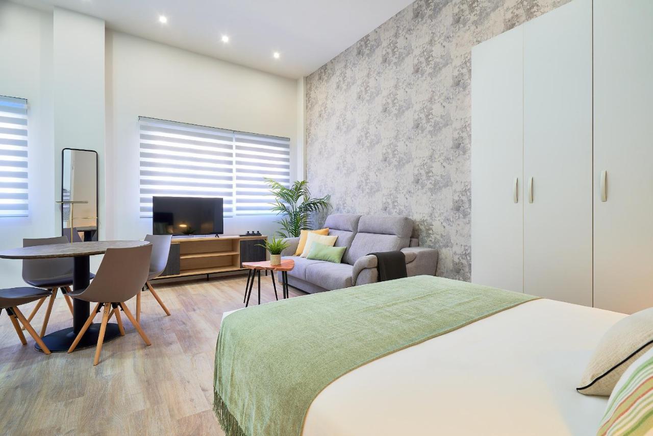 Del Parque Flats Estudio Capuchinos Málaga Dış mekan fotoğraf